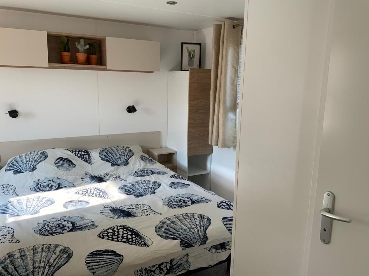 Chalet In Renesse Εξωτερικό φωτογραφία